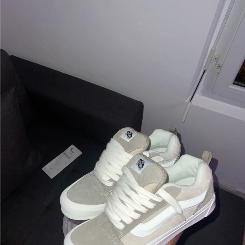 Shoes Vans - Picture 3 of 3